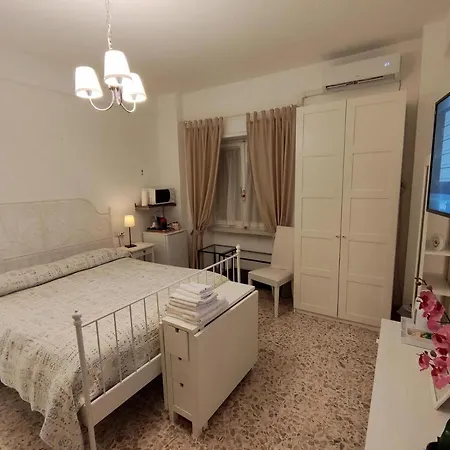 Sergio Tourist Close Tiburtina Station 3* روما
